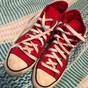 Women’s 7 high top converse.